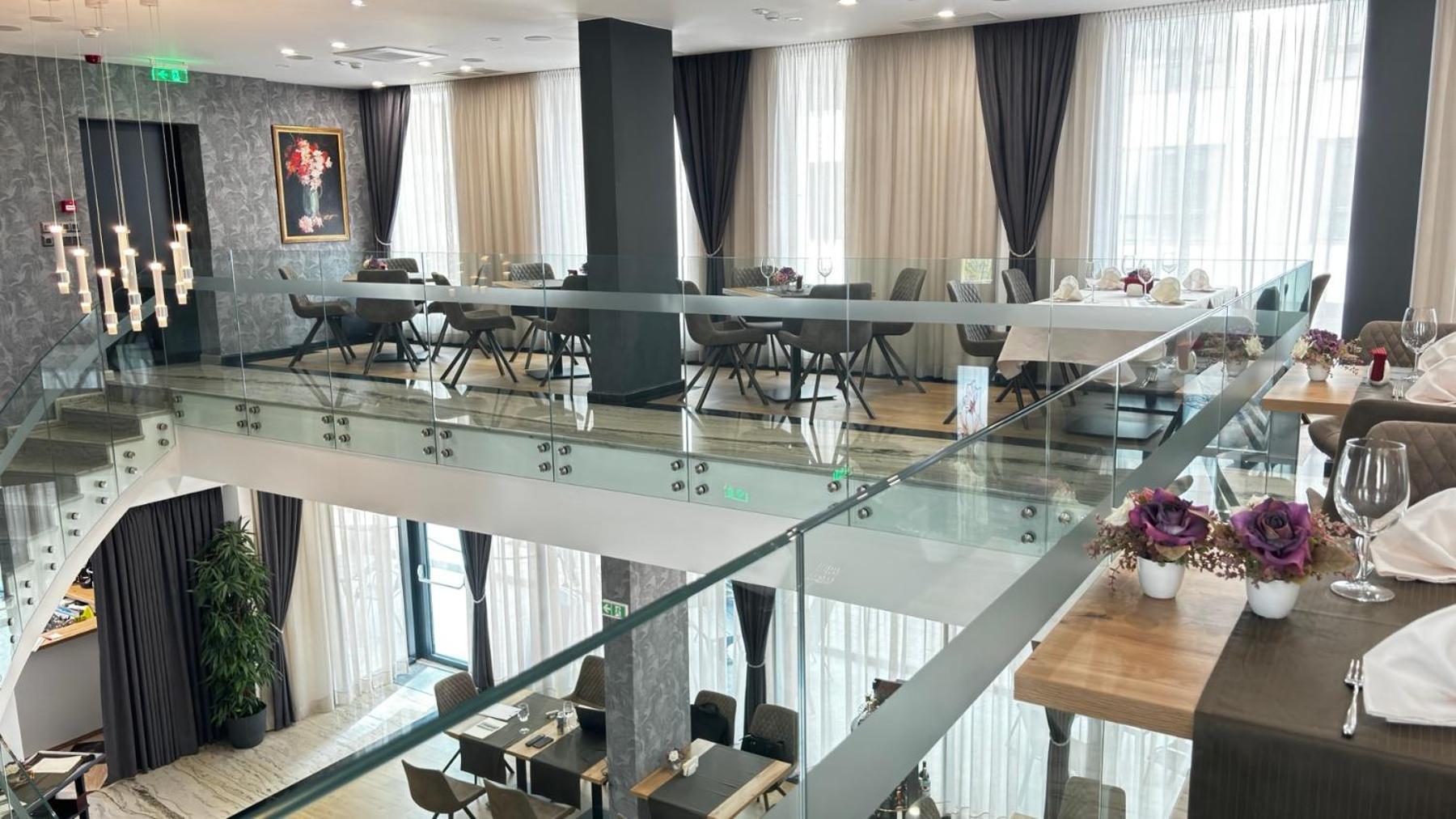 Blue Star Luxury Hotel Sofia Ngoại thất bức ảnh